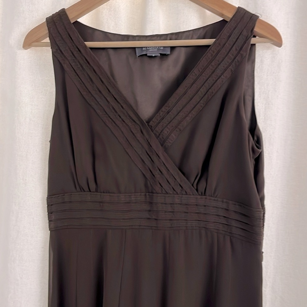 Liz Claiborne size 8 brown semi formal dress